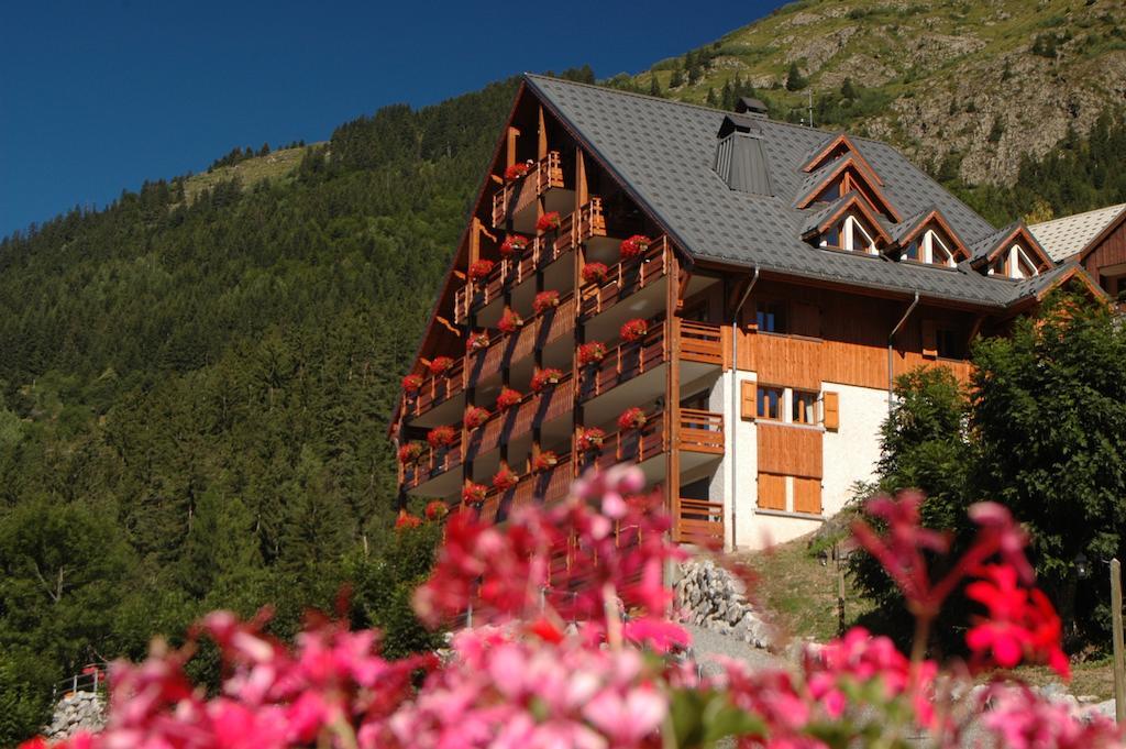 Chalet La Perle De L'Oisans - Appartements D'Exception Вожани Экстерьер фото